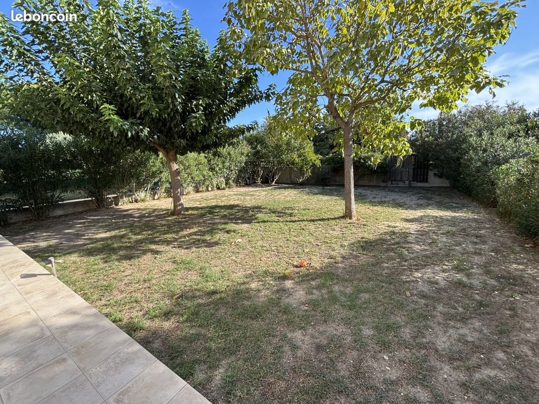 Maison à louer, 91m², Aigues-Mortes