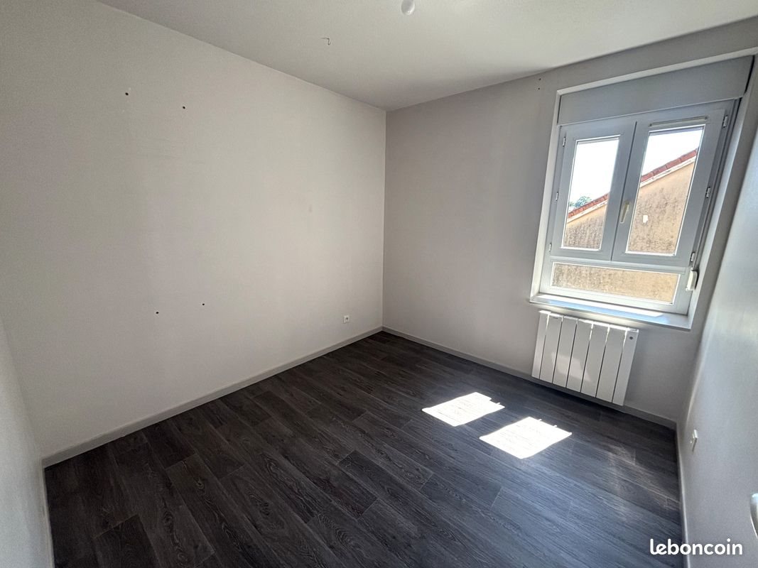 Appartement à louer, 97m², Pouilly-sous-Charlieu
