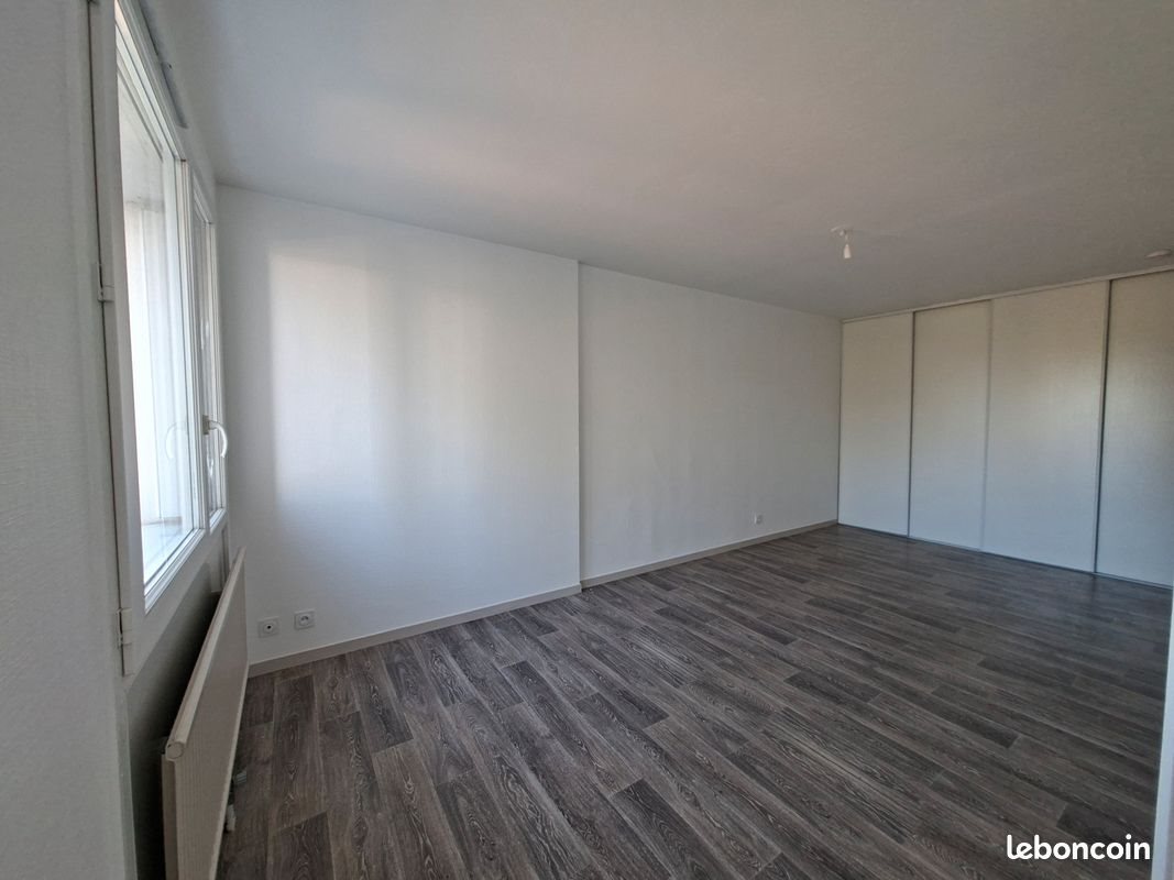 Appartement à louer, 32m², Roanne