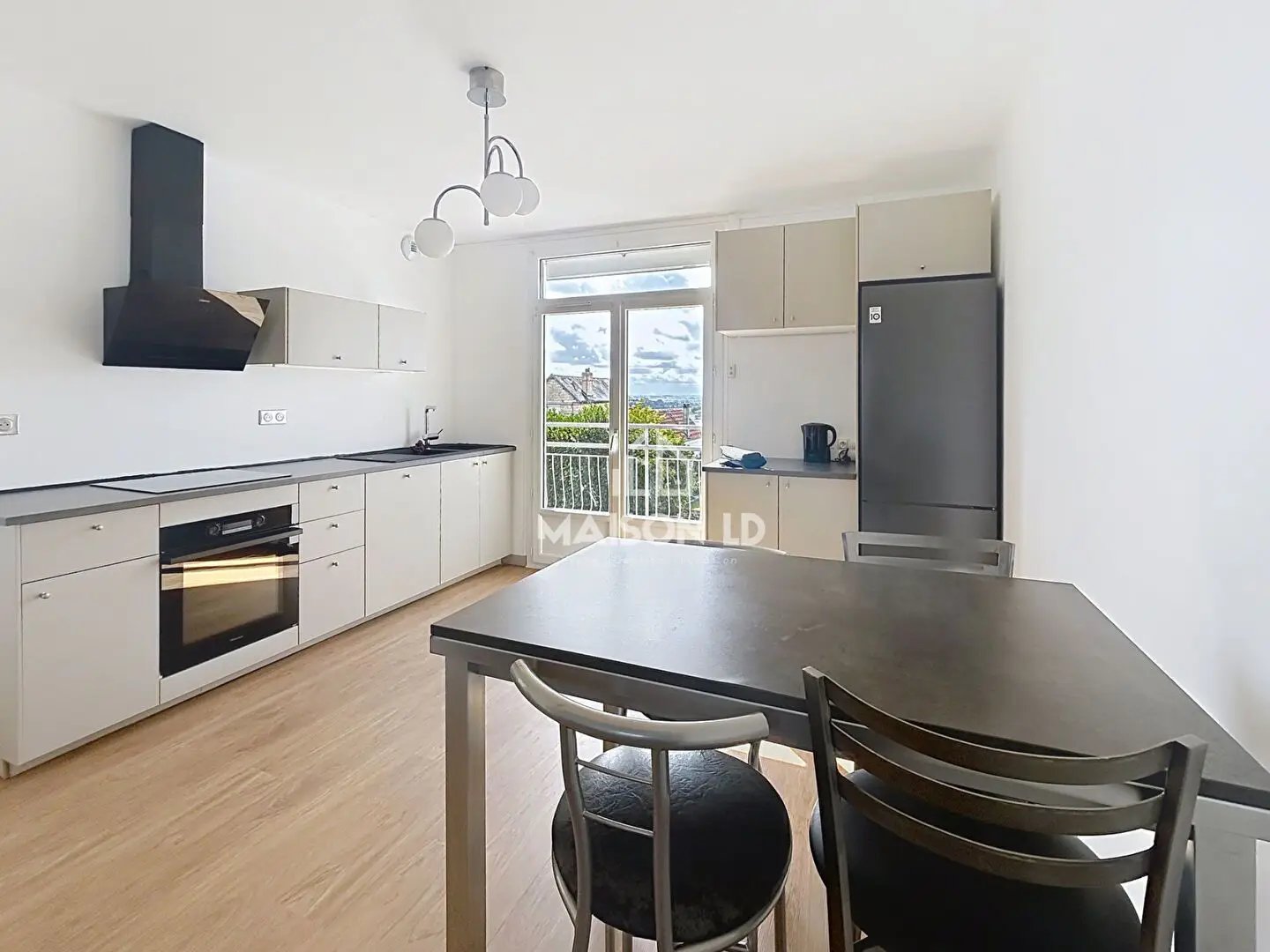 Maison à louer, 90m², Caen