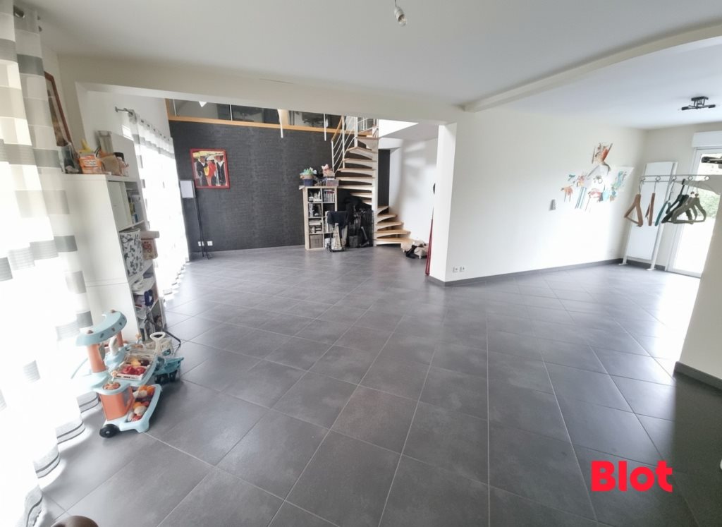 Maison à vendre, 150m², Thorigné-Fouillard