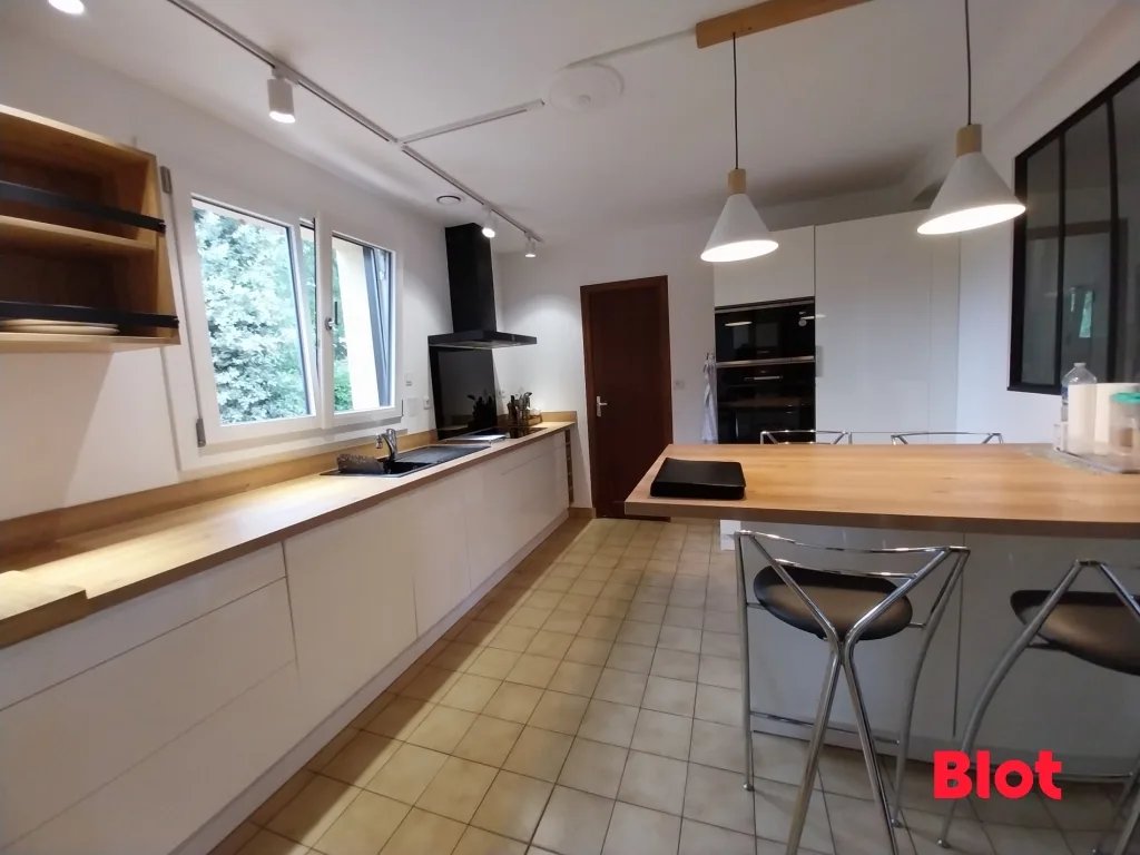 Maison à louer, 120m², Thorigné-Fouillard