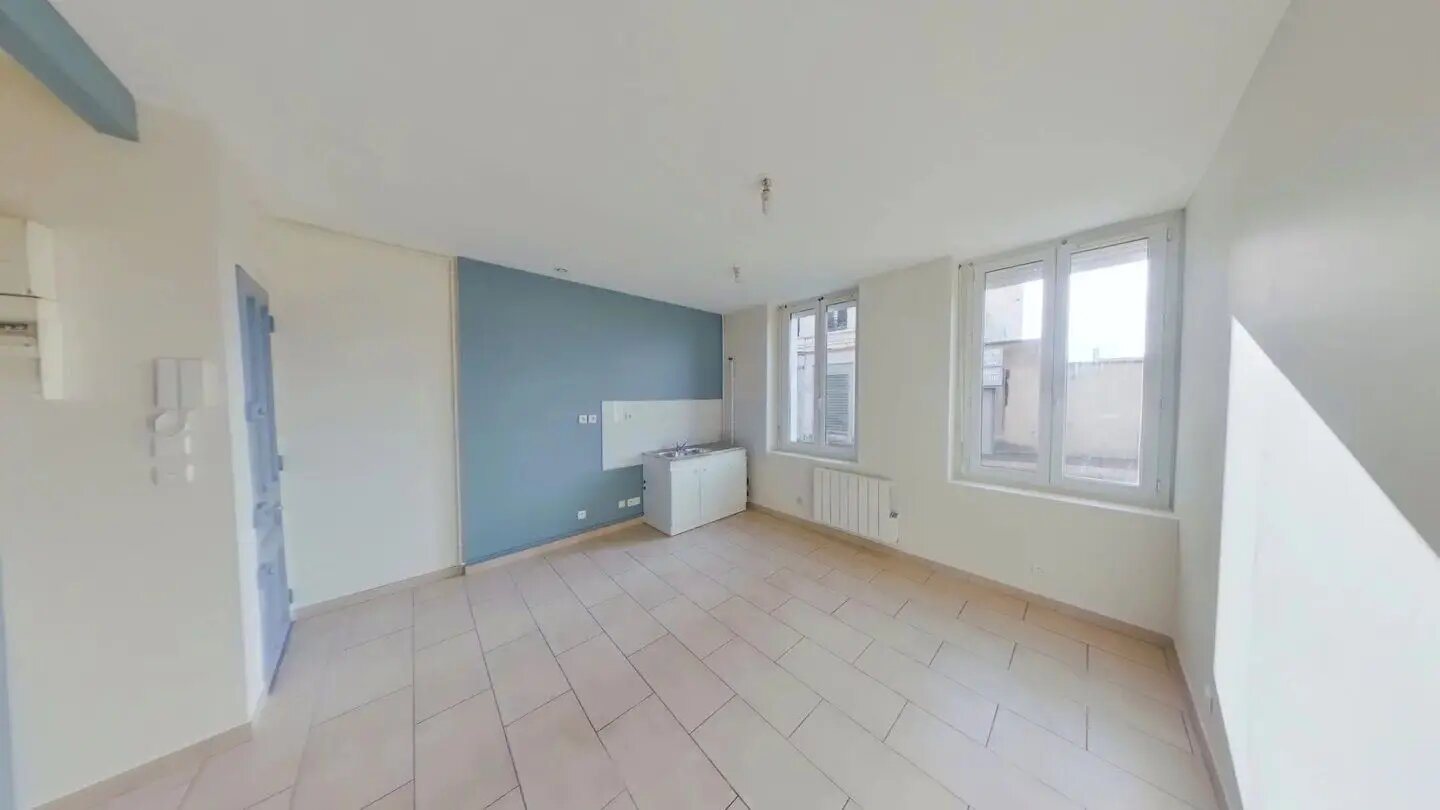 Appartement à louer, 28m², Saint-Étienne