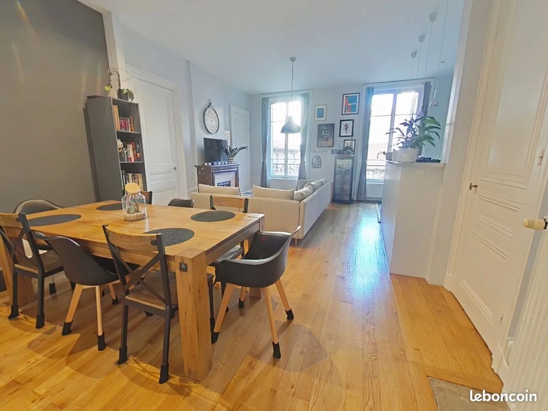 Appartement à louer, 109m², Saint-Etienne