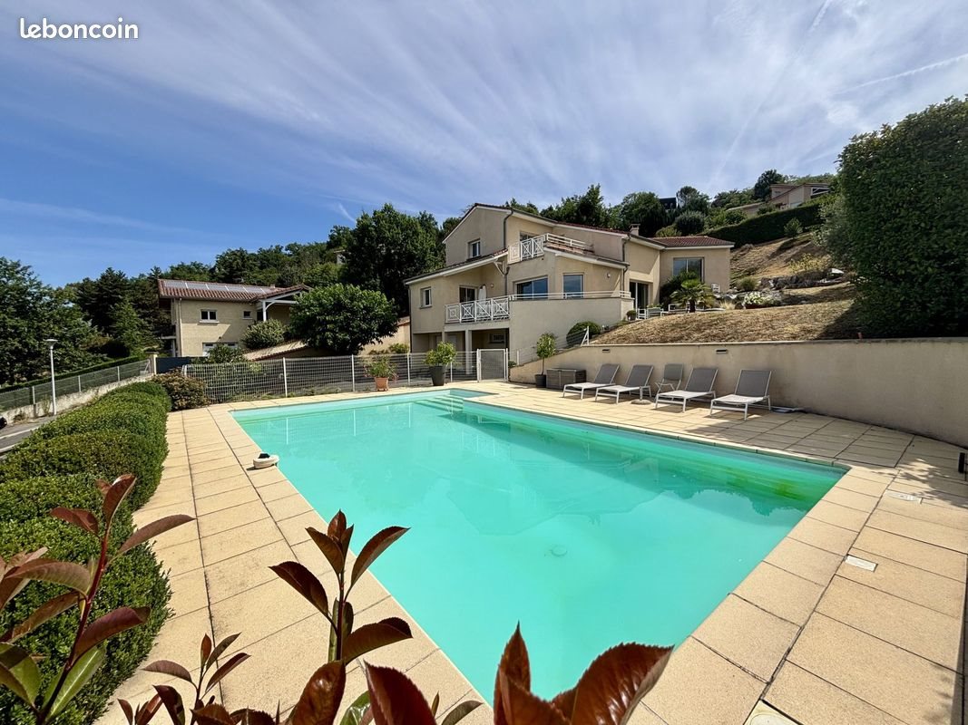 Maison à vendre, 161m², Saint-Just-Saint-Rambert