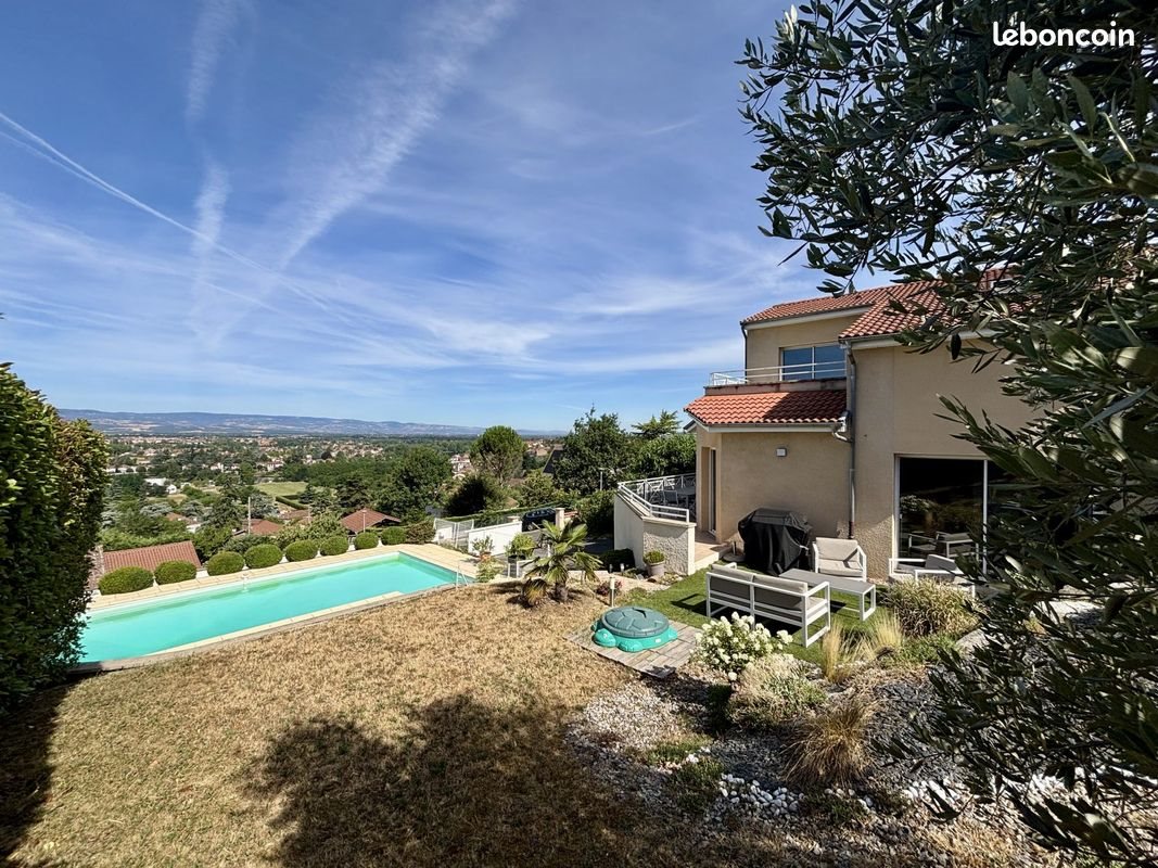 Maison à vendre, 161m², Saint-Just-Saint-Rambert