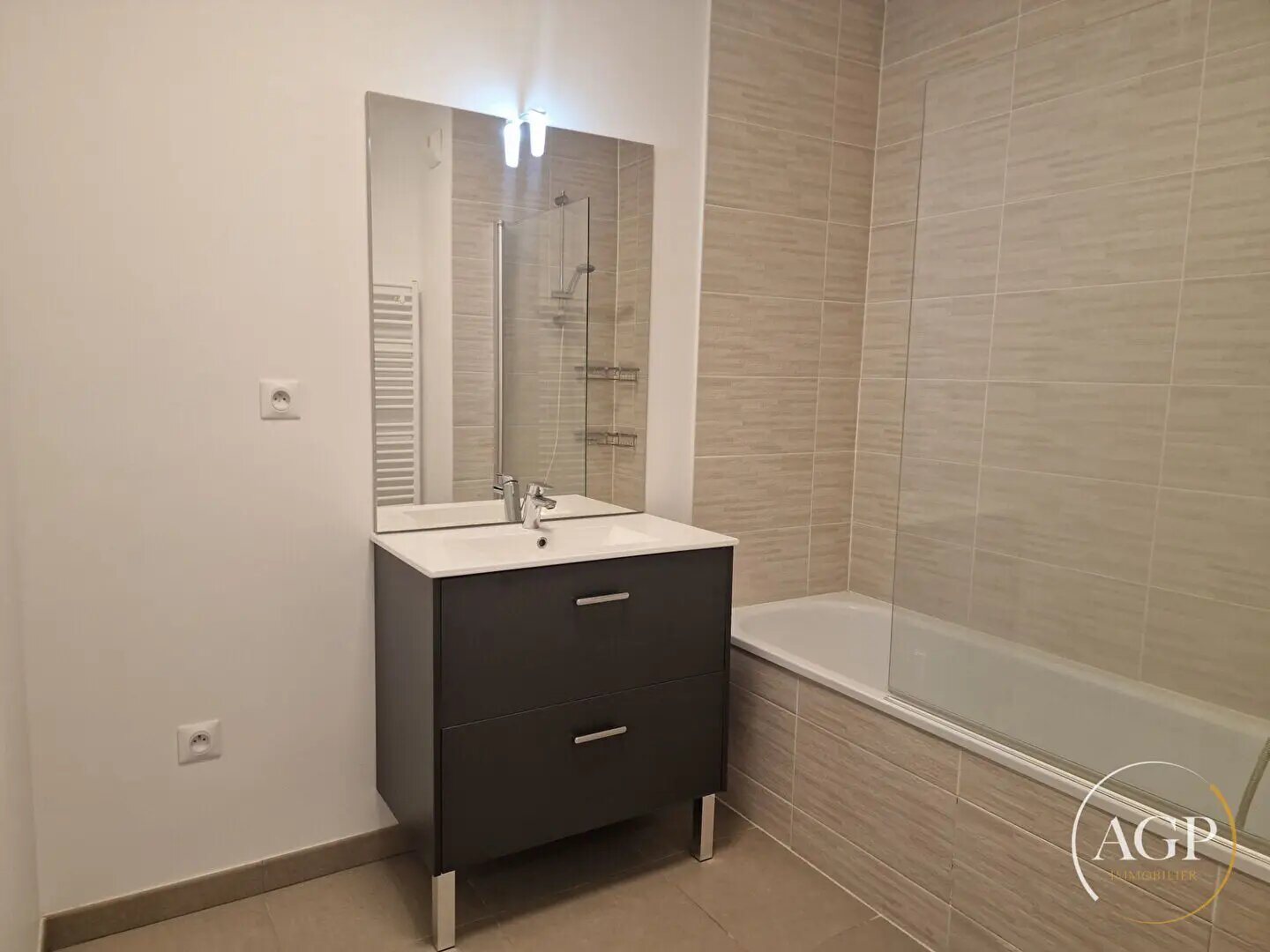 Appartement à louer, 58m², Saint-Jean-de-la-Ruelle