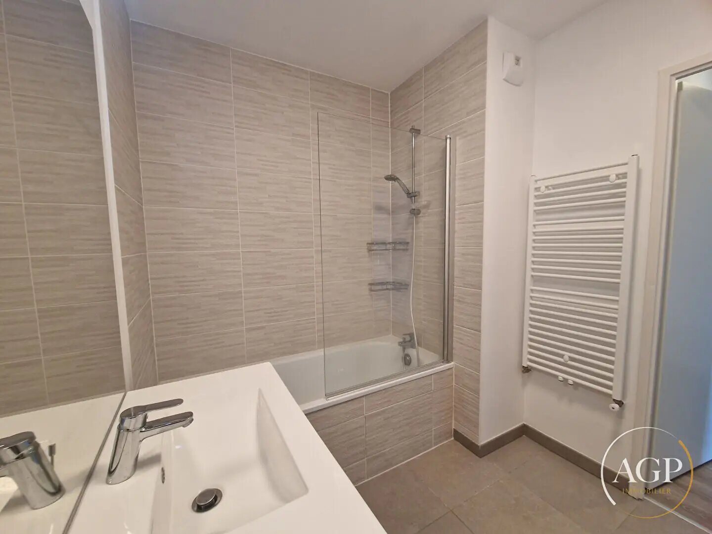 Appartement à louer, 58m², Saint-Jean-de-la-Ruelle
