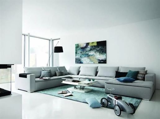Advert pic 0