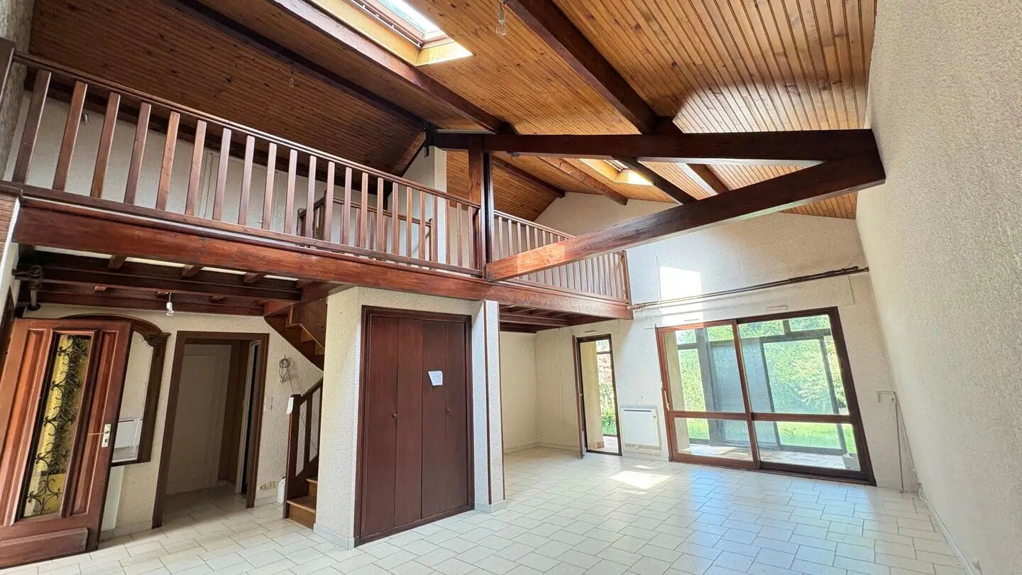 Maison à vendre, 130m², Saint-Genis-les-Ollières
