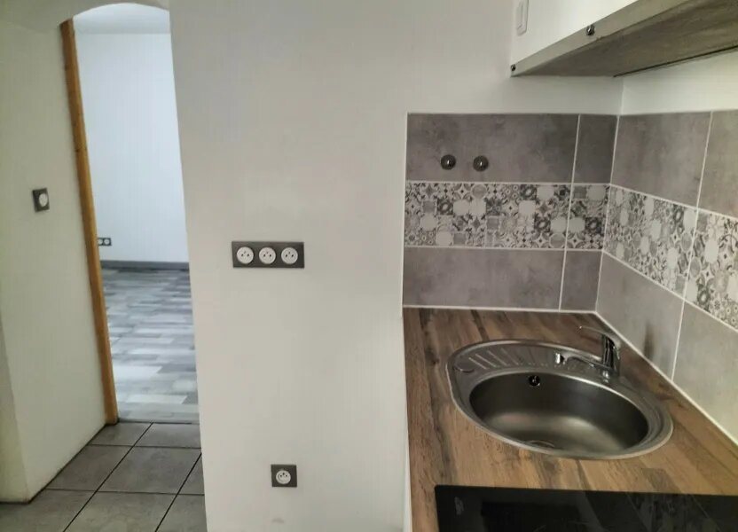 Appartement à louer, 20m², La Crau