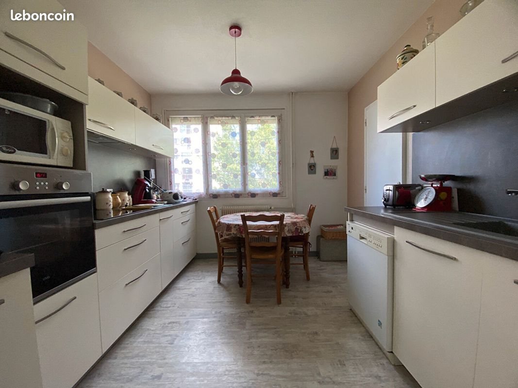 Appartement à vendre, 92m², Lons-le-Saunier