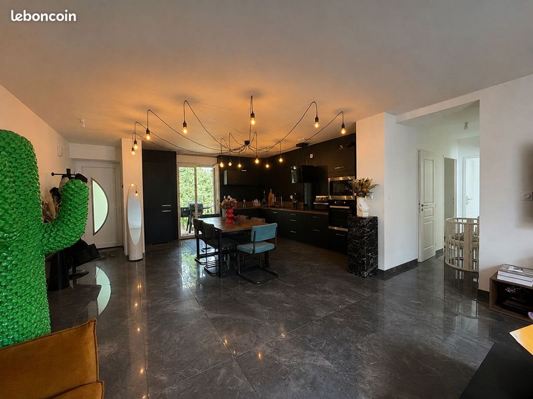 Appartement à vendre, 79m², Montmorot