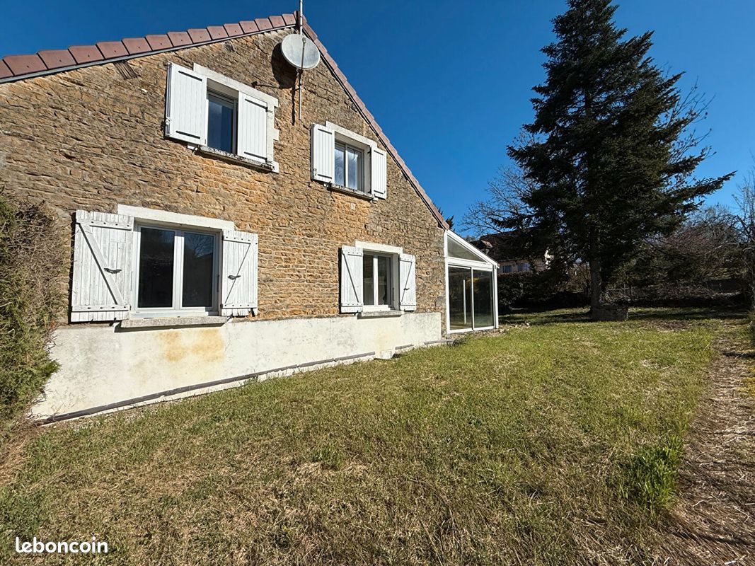 Maison à vendre, 74m², Lons-le-Saunier