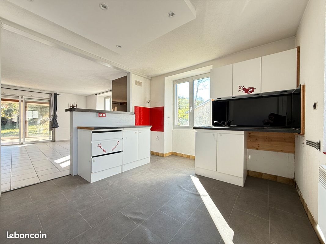 Maison à vendre, 74m², Lons-le-Saunier
