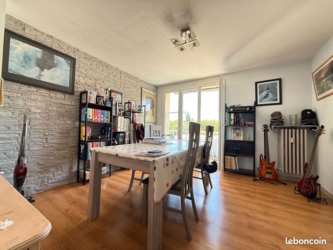 Appartement à vendre, 63m², Lons-le-Saunier