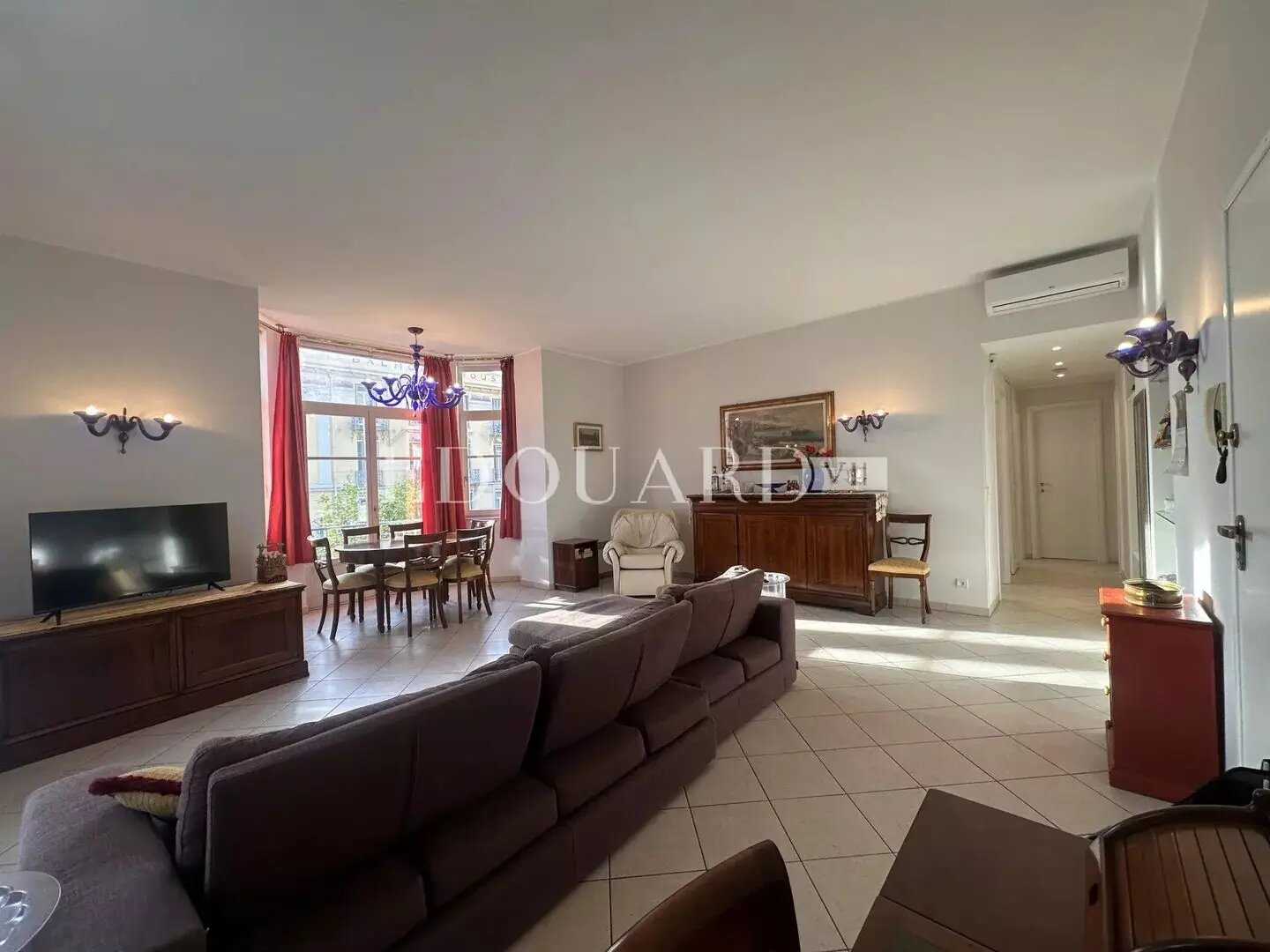 Appartement à louer, 85m², Menton