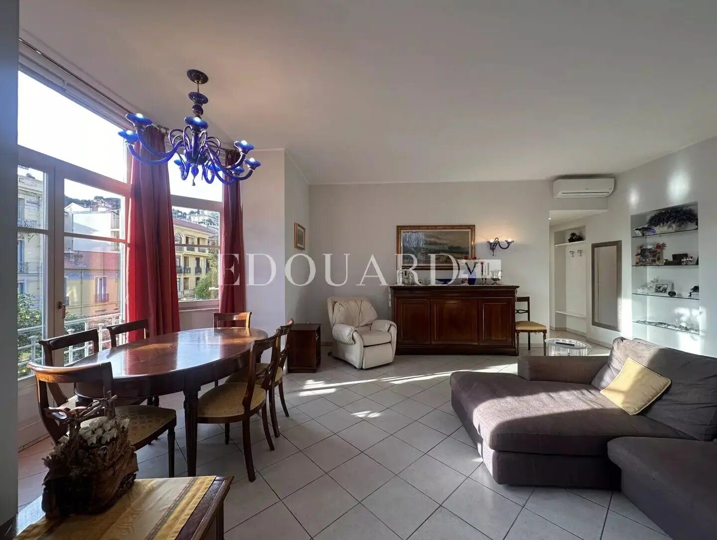 Appartement à louer, 85m², Menton
