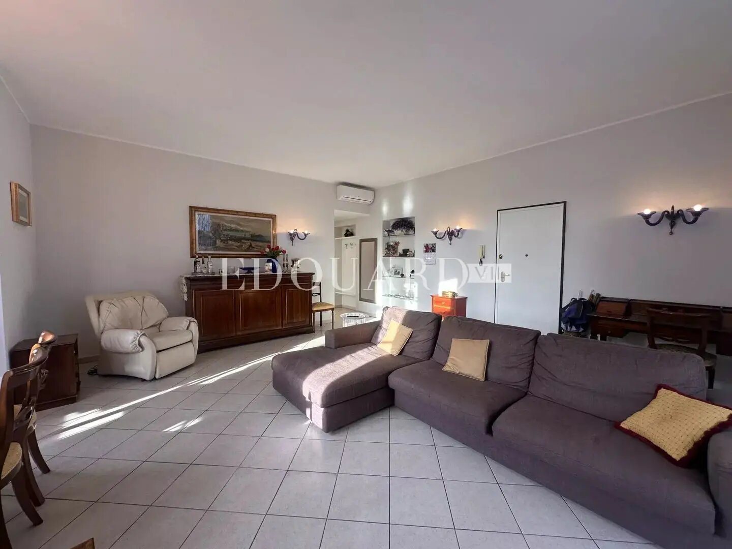 Appartement à louer, 85m², Menton