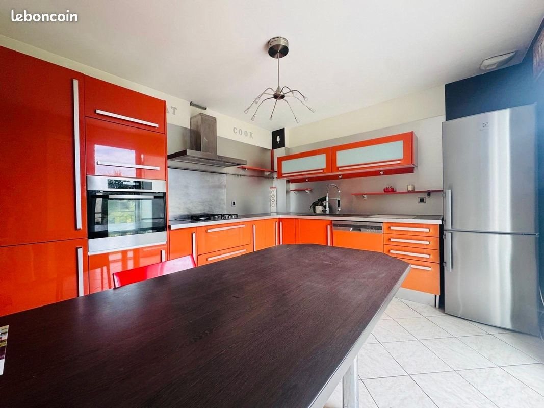 Maison à vendre, 121m², La Mézière