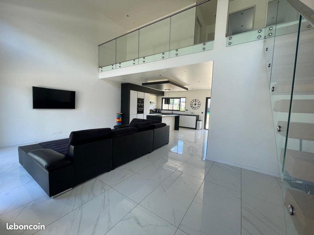 Maison à vendre, 165m², Saint-Erblon