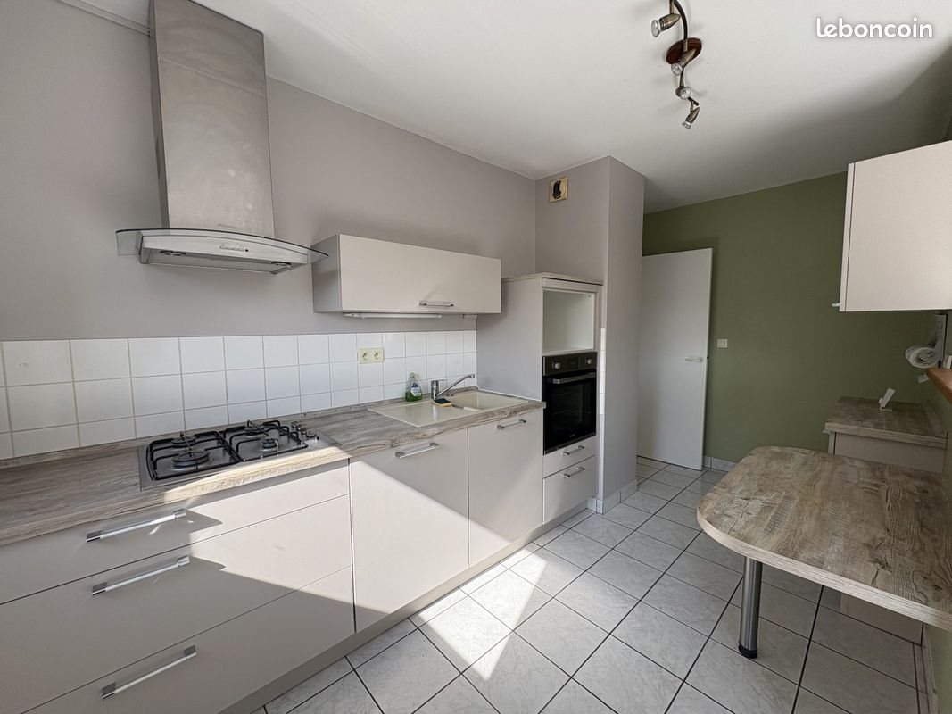 Appartement à louer, 83m², Noyal-Châtillon-sur-Seiche