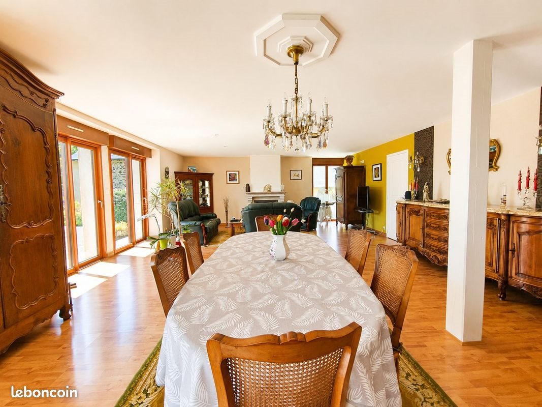 Maison à vendre, 175m², Argentré-du-Plessis