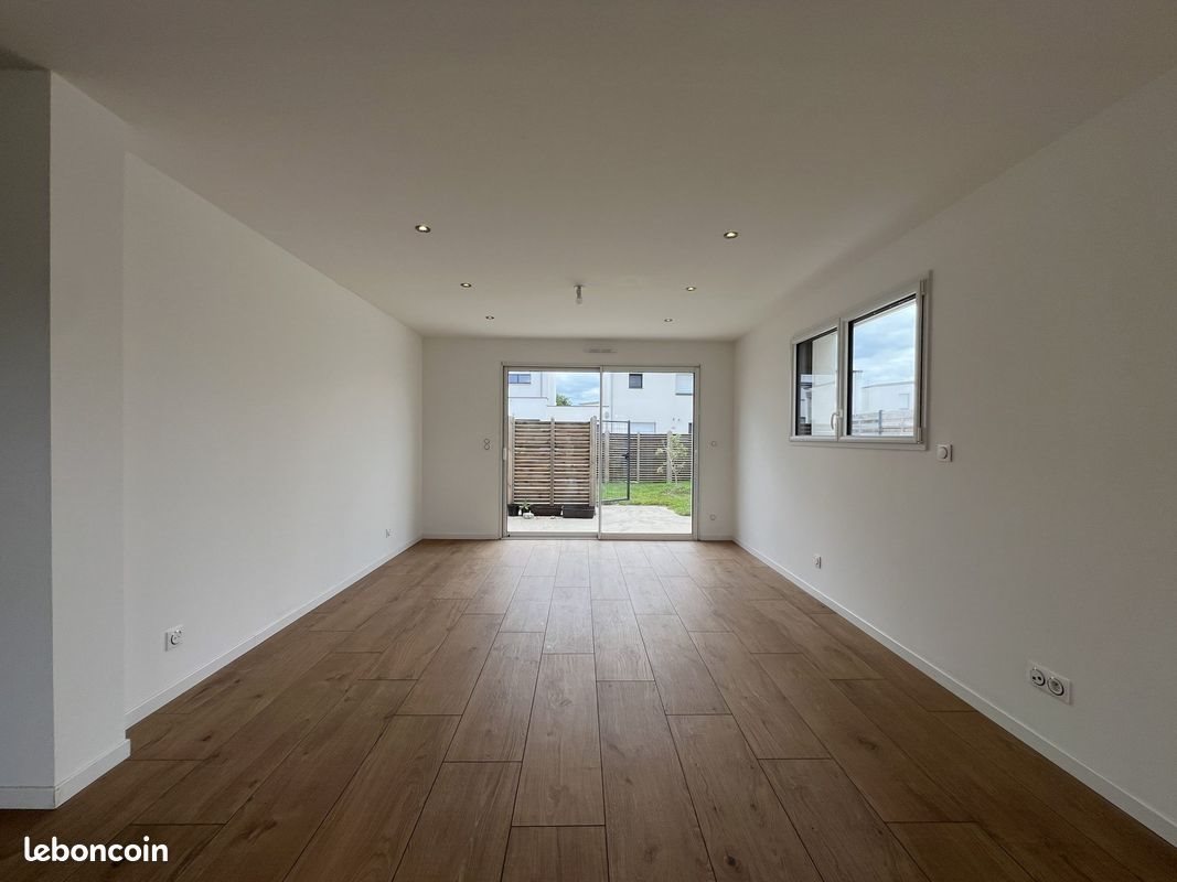 Maison à vendre, 142m², Orgères