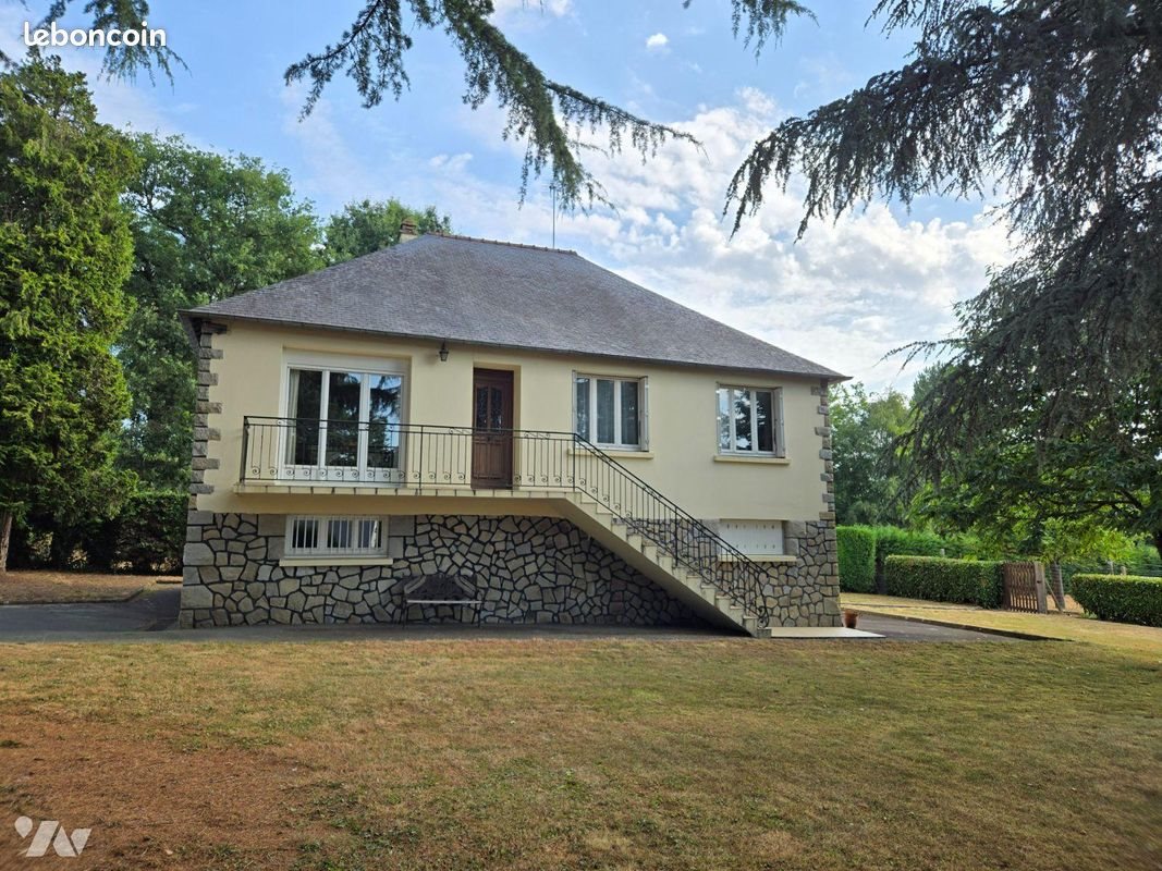 Maison à vendre, 102m², Bains-sur-Oust