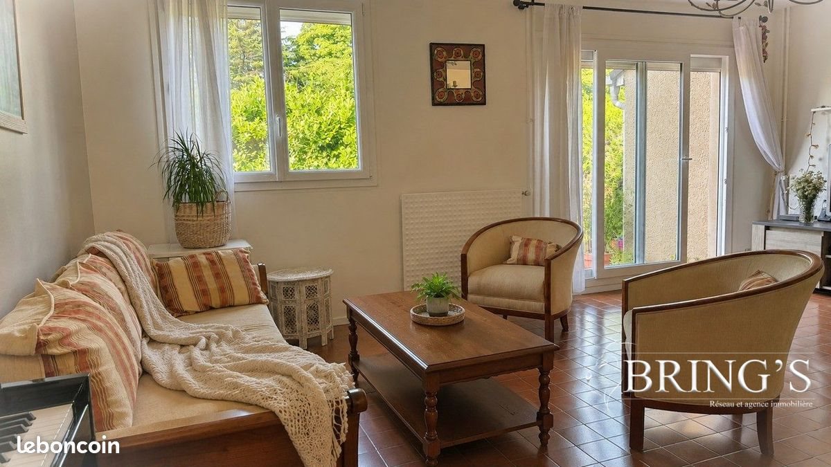 Maison à vendre, 103m², Montigny-le-Bretonneux
