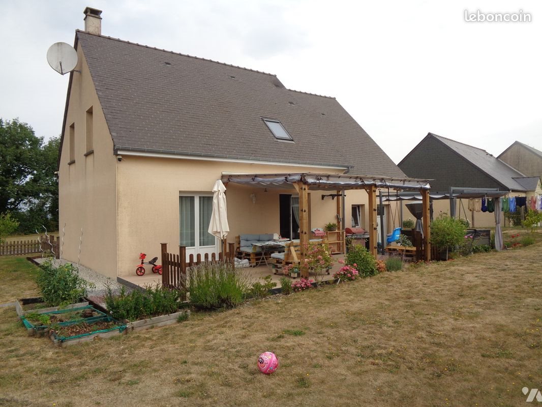 Maison à vendre, 117m², Saint-Cyr-en-Pail