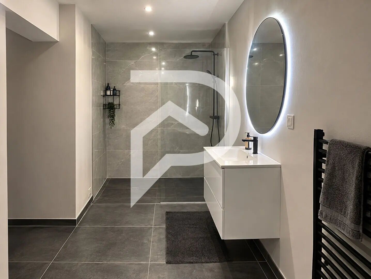 Appartement à louer, 70m², Réding