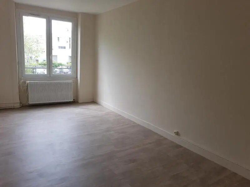 Appartement à louer, 70m², Saint-Genest-Lerpt