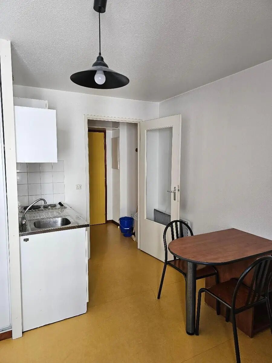 Appartement à louer, 18m², Saint-Etienne