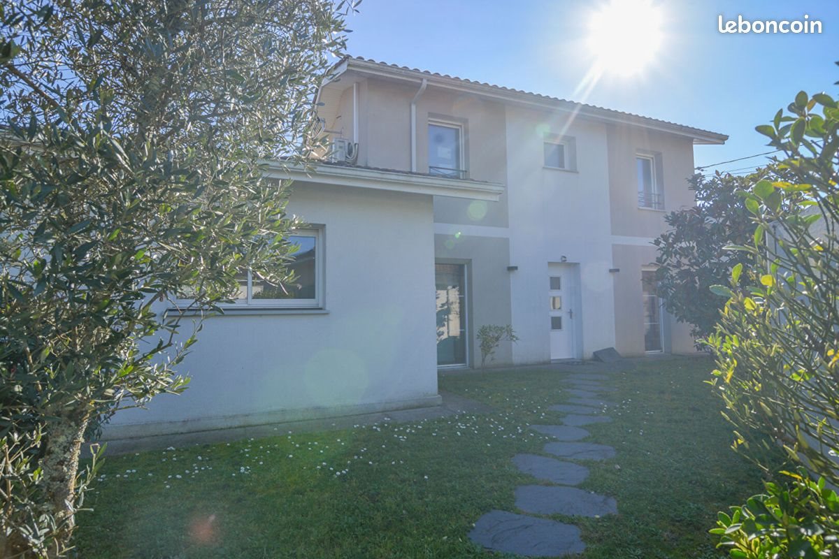 Maison à vendre, 99m², Saint-Médard-en-Jalles