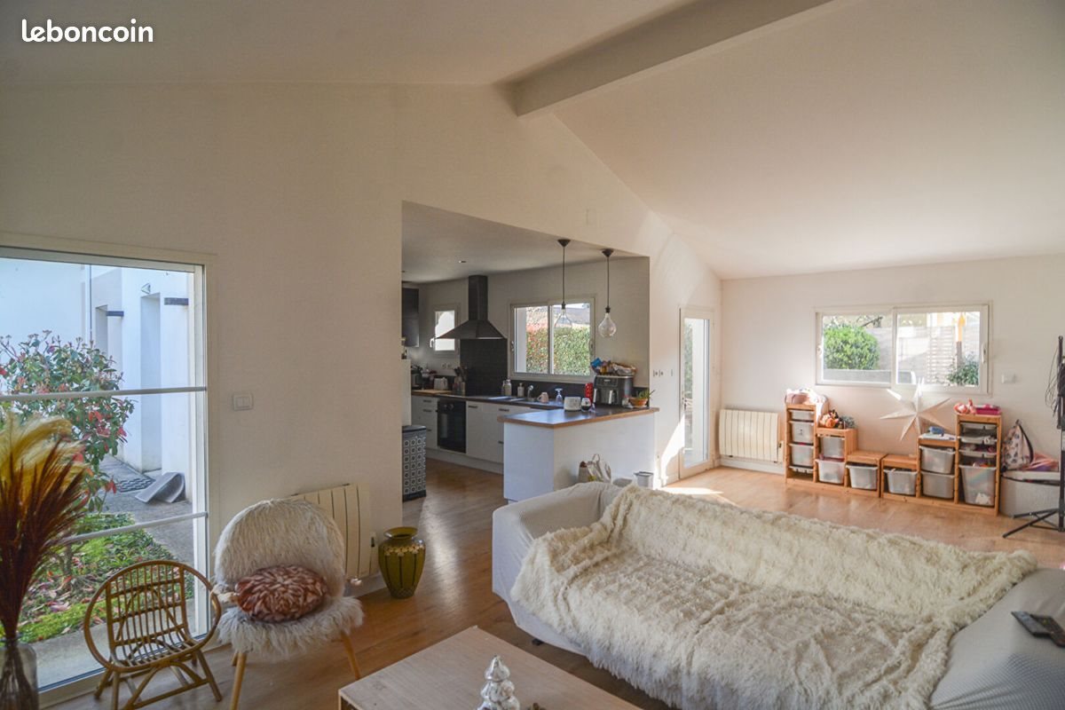 Maison à vendre, 99m², Saint-Médard-en-Jalles