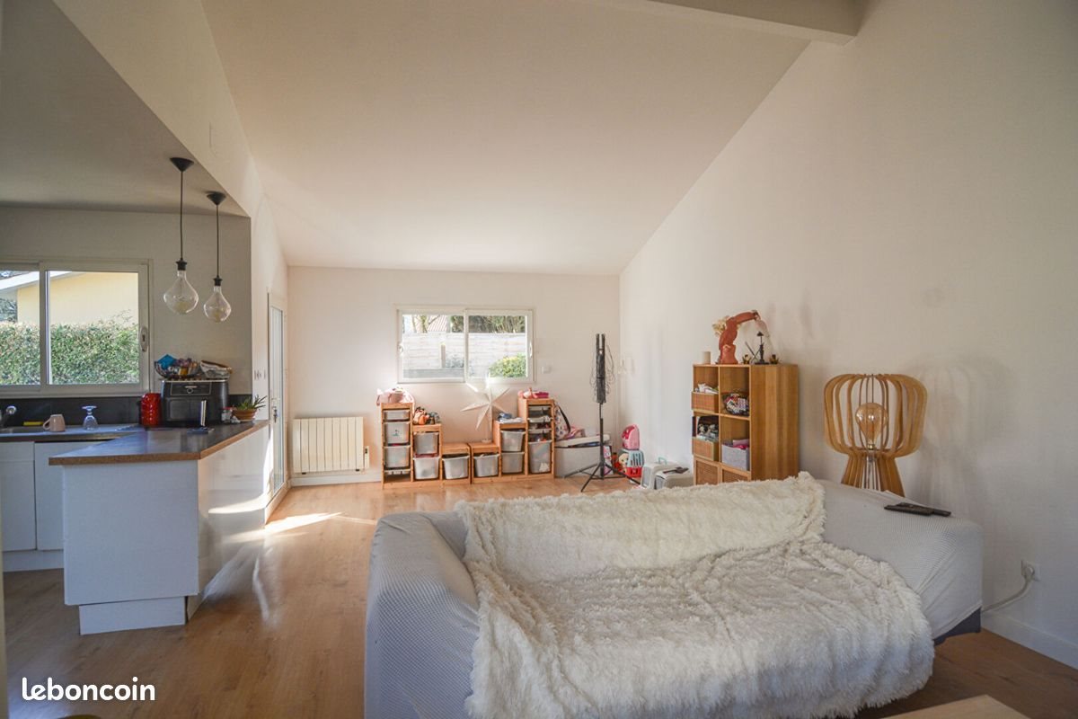 Maison à vendre, 99m², Saint-Médard-en-Jalles