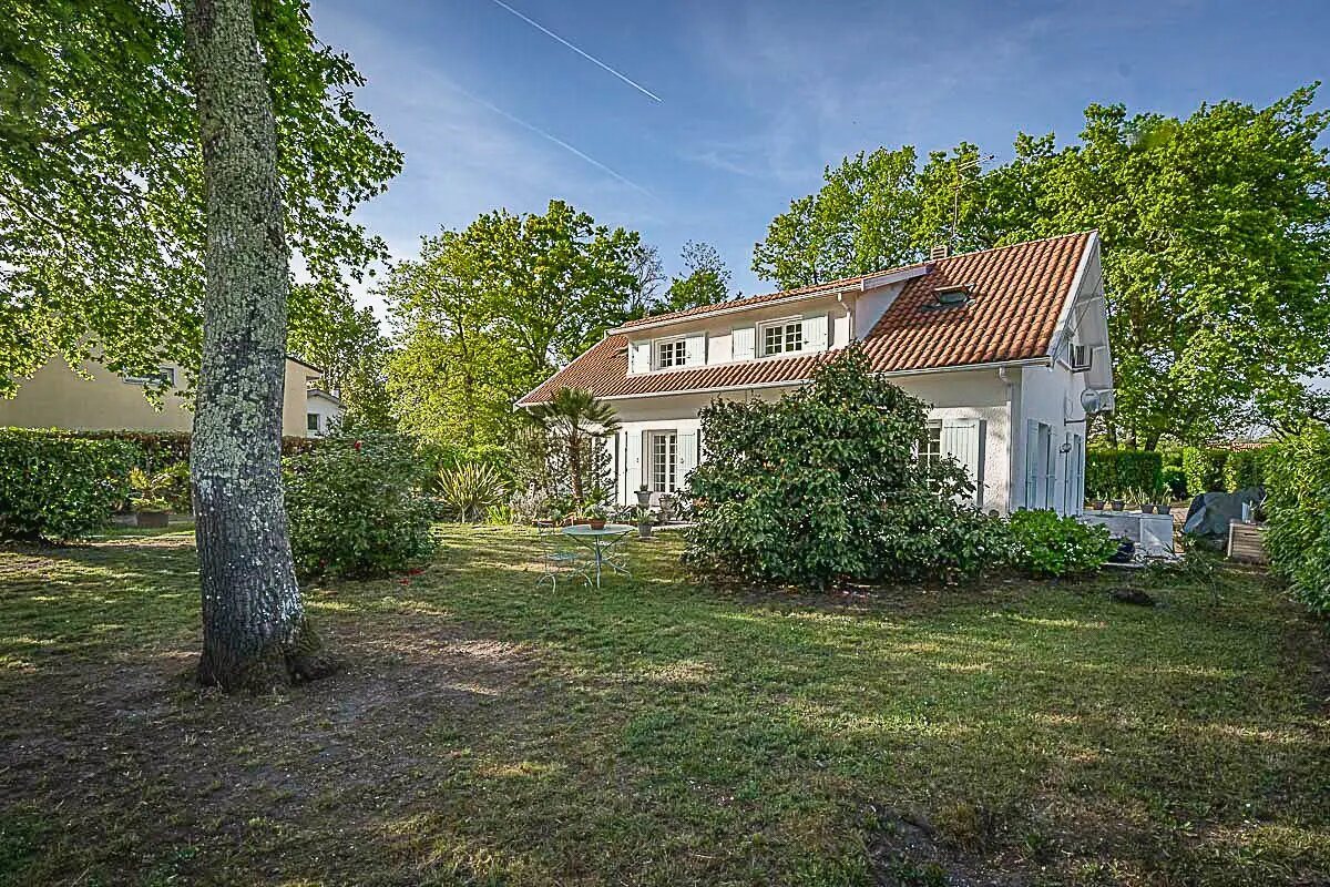Maison à vendre, 189m², Saint-Médard-en-Jalles