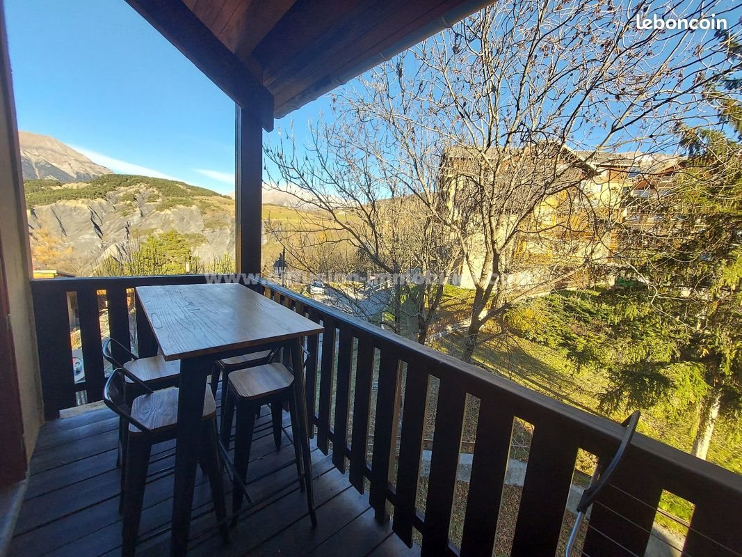 Appartement à vendre, 55m², Enchastrayes