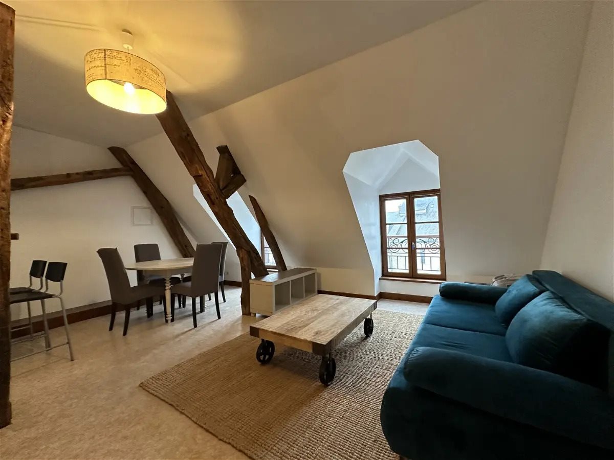 Appartement à louer, 61m², Cour-Cheverny