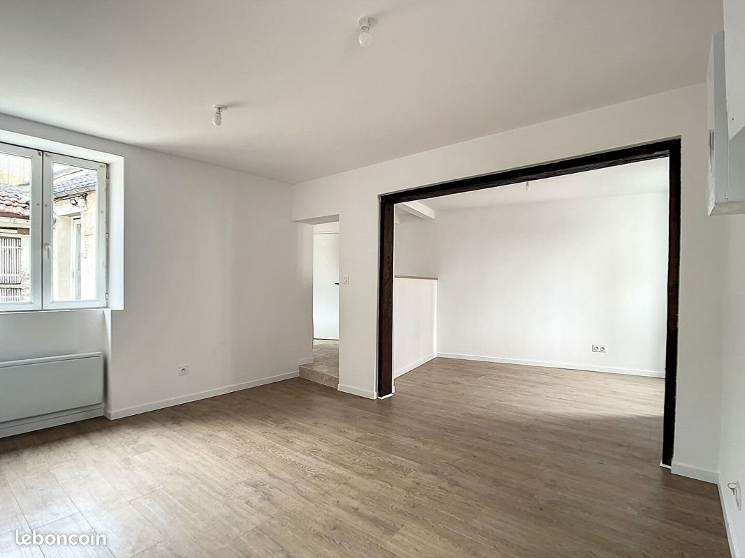 Maison à louer, 87m², Courmelles