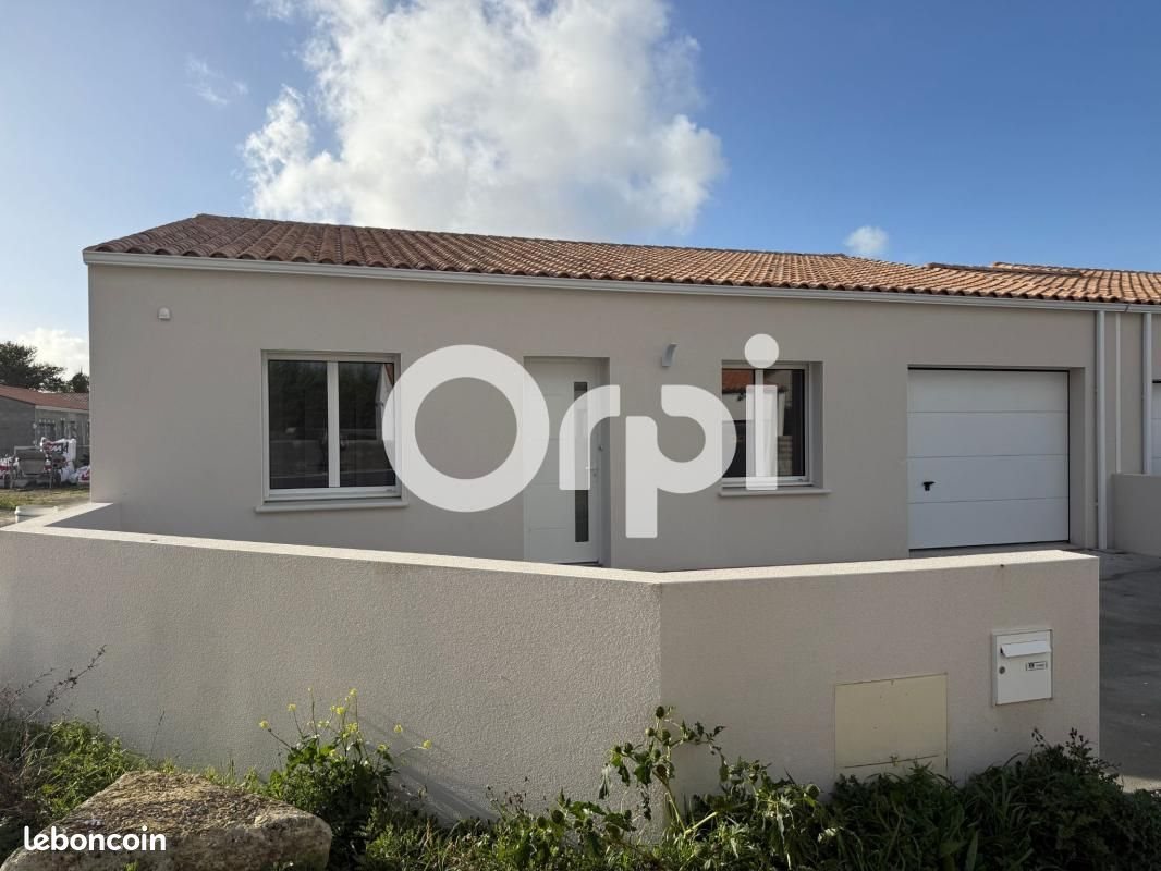 Maison à louer, 79m², Surgères