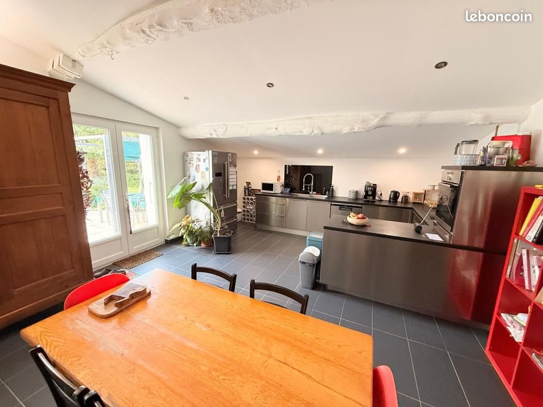 Maison à vendre, 216m², Genouillé