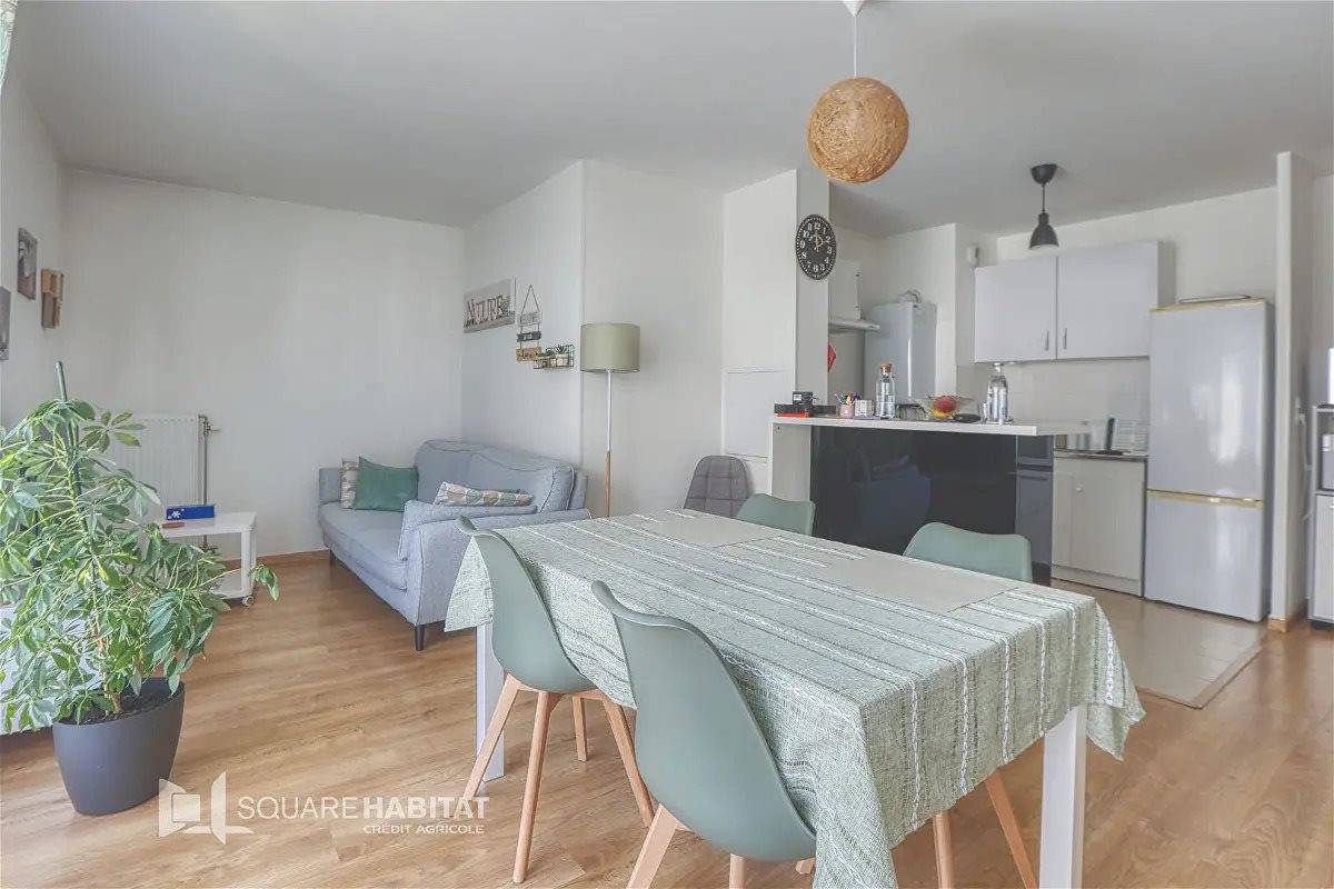 Appartement à vendre, 60m², Saint-Léger-du-Bourg-Denis