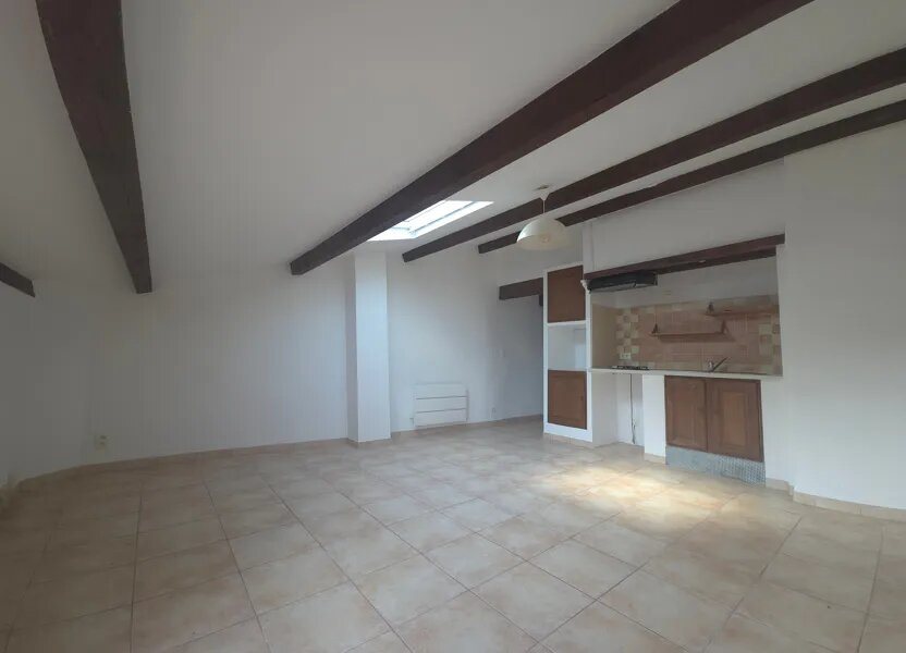 Appartement à louer, 63m², Aups