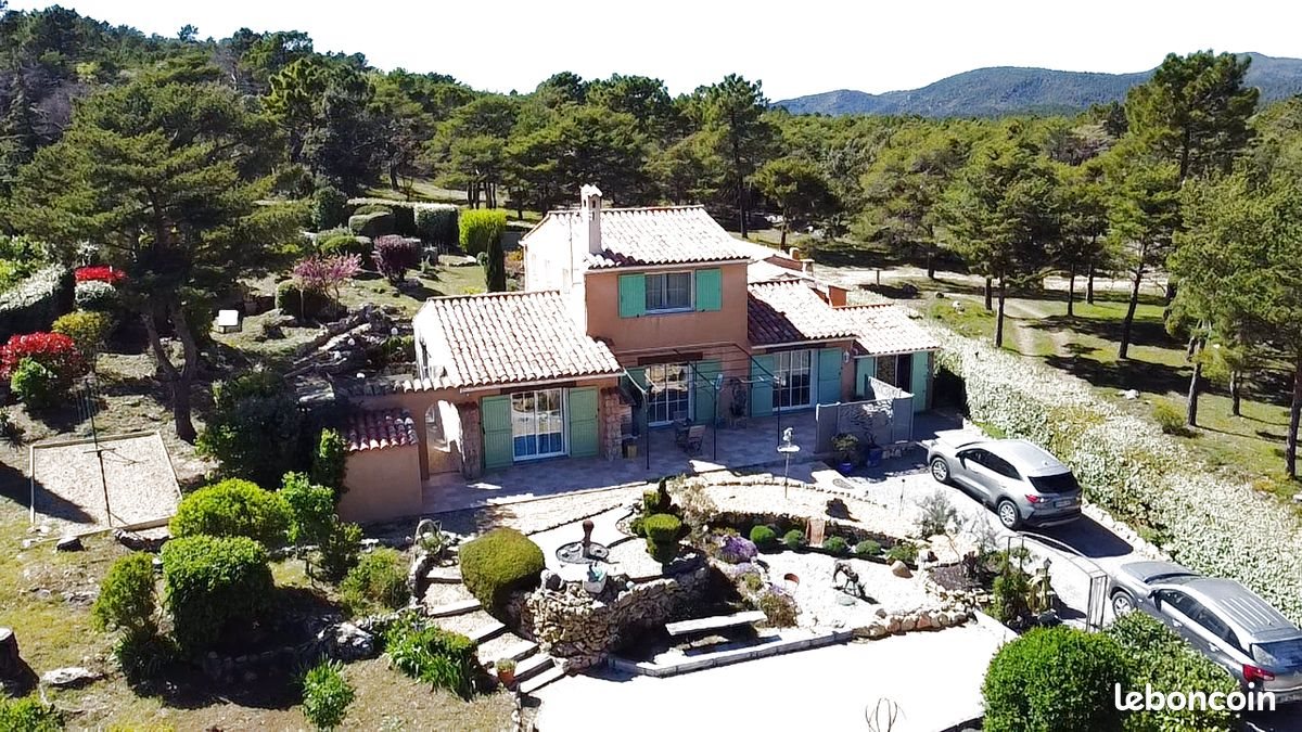 Maison à vendre, 127m², Tourtour
