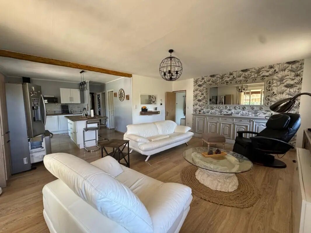 Maison à vendre, 94m², Régusse