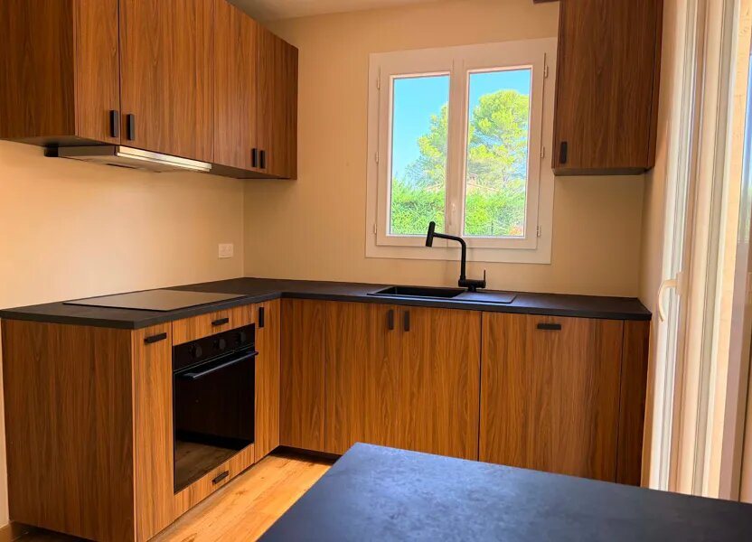 Maison à louer, 70m², Aups