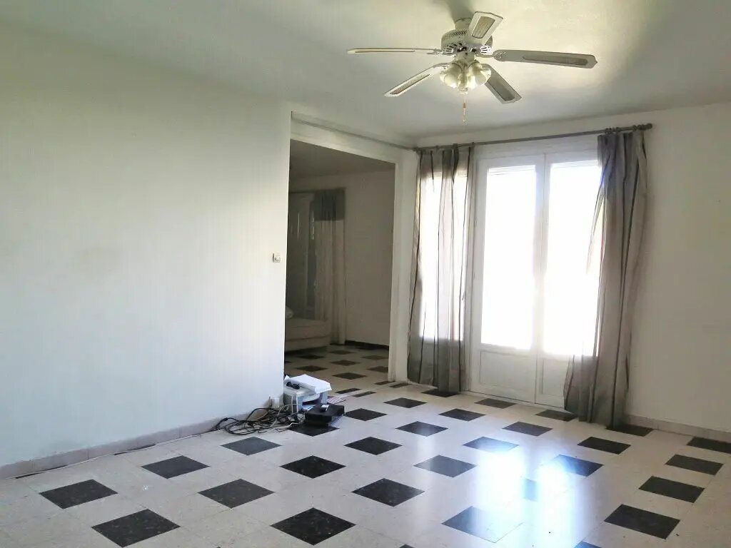 Appartement à louer, 84m², Nîmes