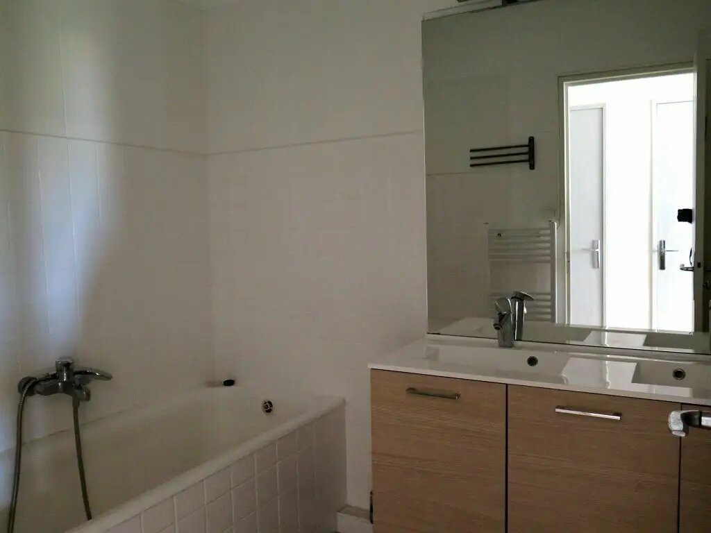Appartement à louer, 84m², Nîmes